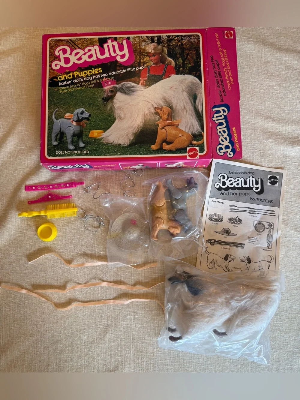 VINTAGE 1981 BARBIE BEAUTY DOG AND PUPPIES SET